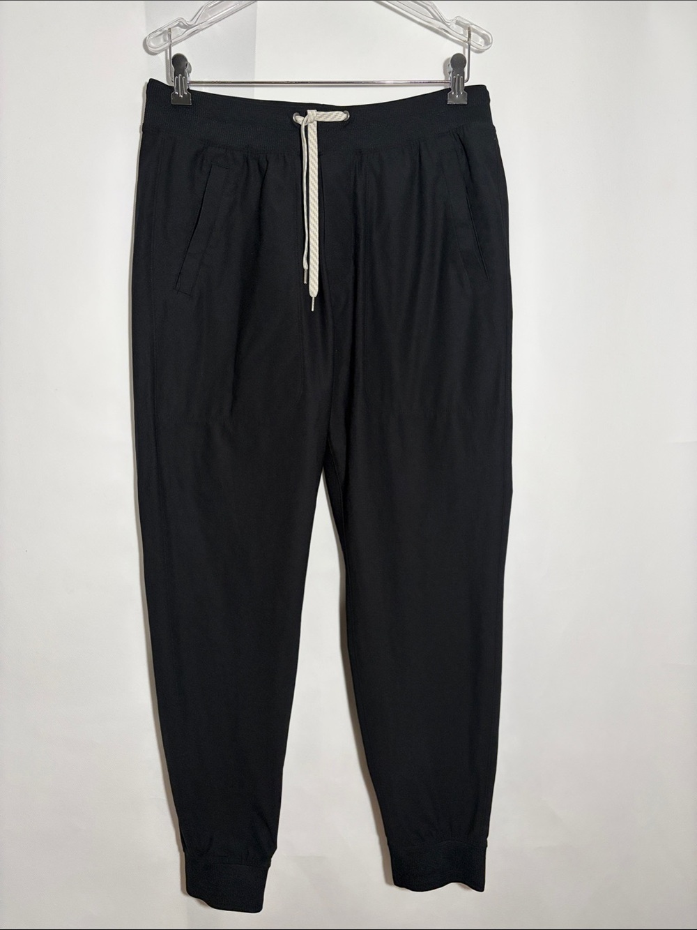 Vuori Joggers The Rise The Shine Ripstop Pants Womens Size Large Black